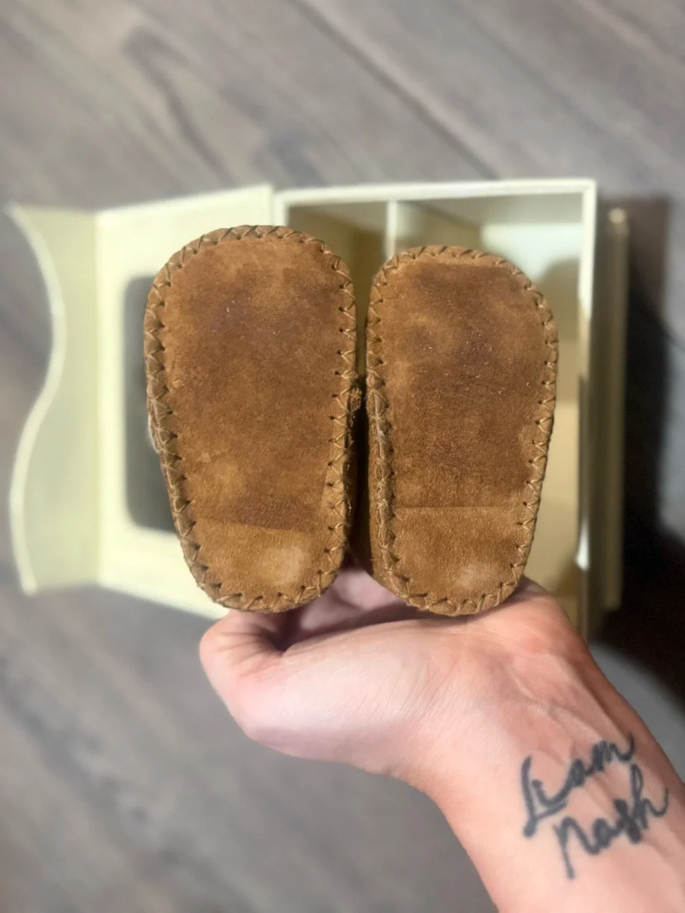 UGG Infant I Sprout Booties Chestnut Suede XS 0-6 Months With Gift Box